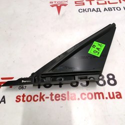 8 Форточка передня ліва Tesla model X 1034908-99-E