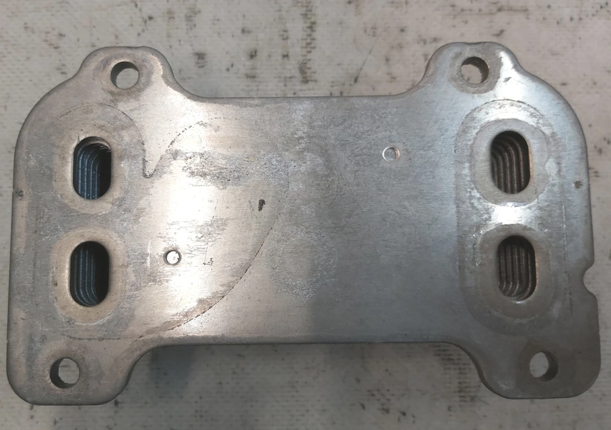 1 Теплообменник/чиллер (CHILLER) мотора переднего без кронштейна Tesla model S REST 1035000-00-E