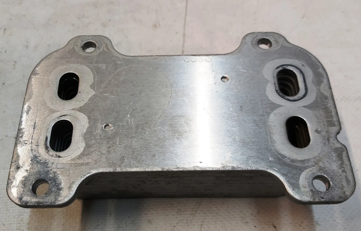 1 Теплообмінник/чілер (CHILLER) переднього мотора без кронштейна Tesla model S 1035000-00-F