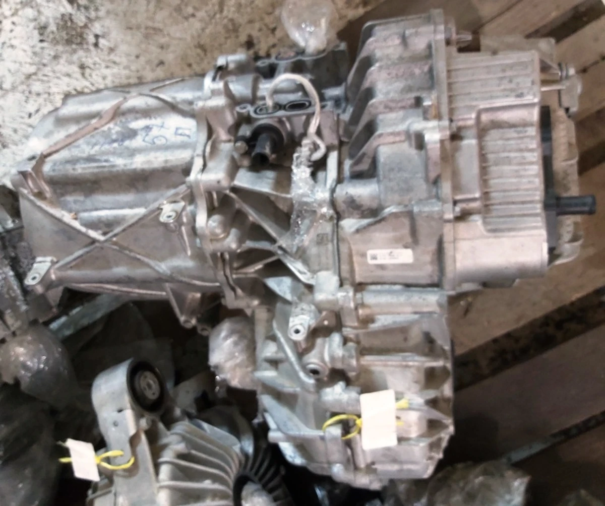 Мотор передній 3.0-150 без теплообмінника Tesla model S REST 1134783-00-J