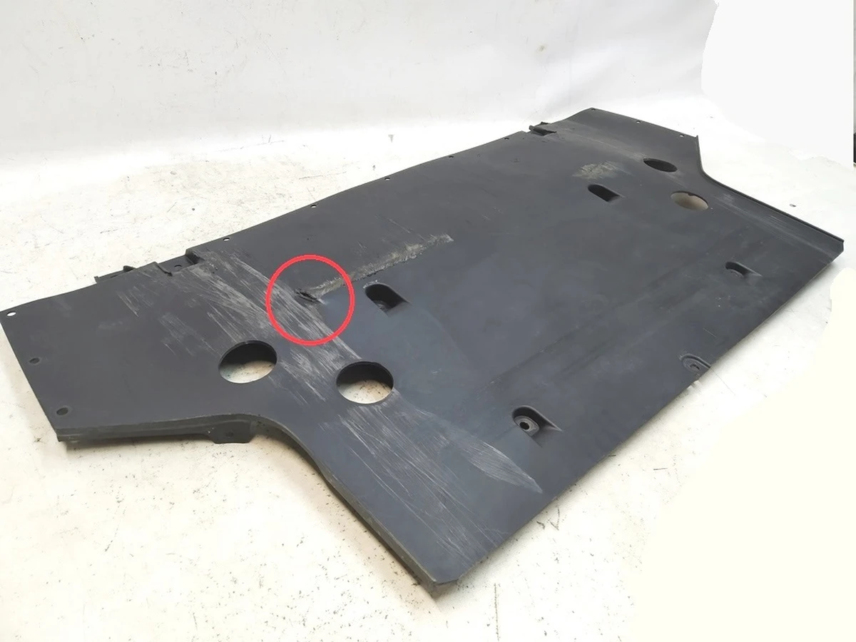 1 Защита днища передняя с повреждением Tesla Model X 1035158-00-D