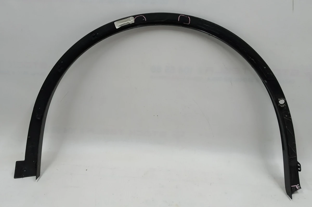 2 Fender pad front left plastic assembly (with damage) Tesla model X 1035288-00-M