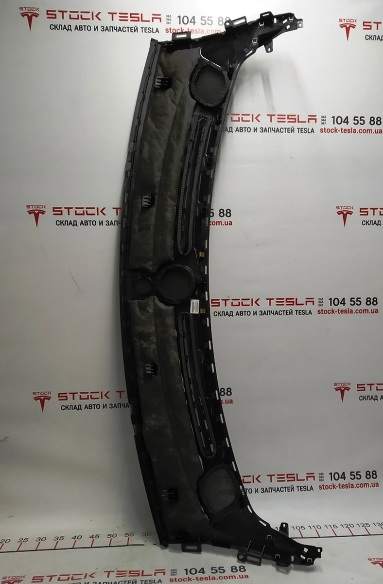 1 Панель кріплення дефлекторів обдування лобового скла (суцільна сіточка) Tesla Model X 1035569-00-J