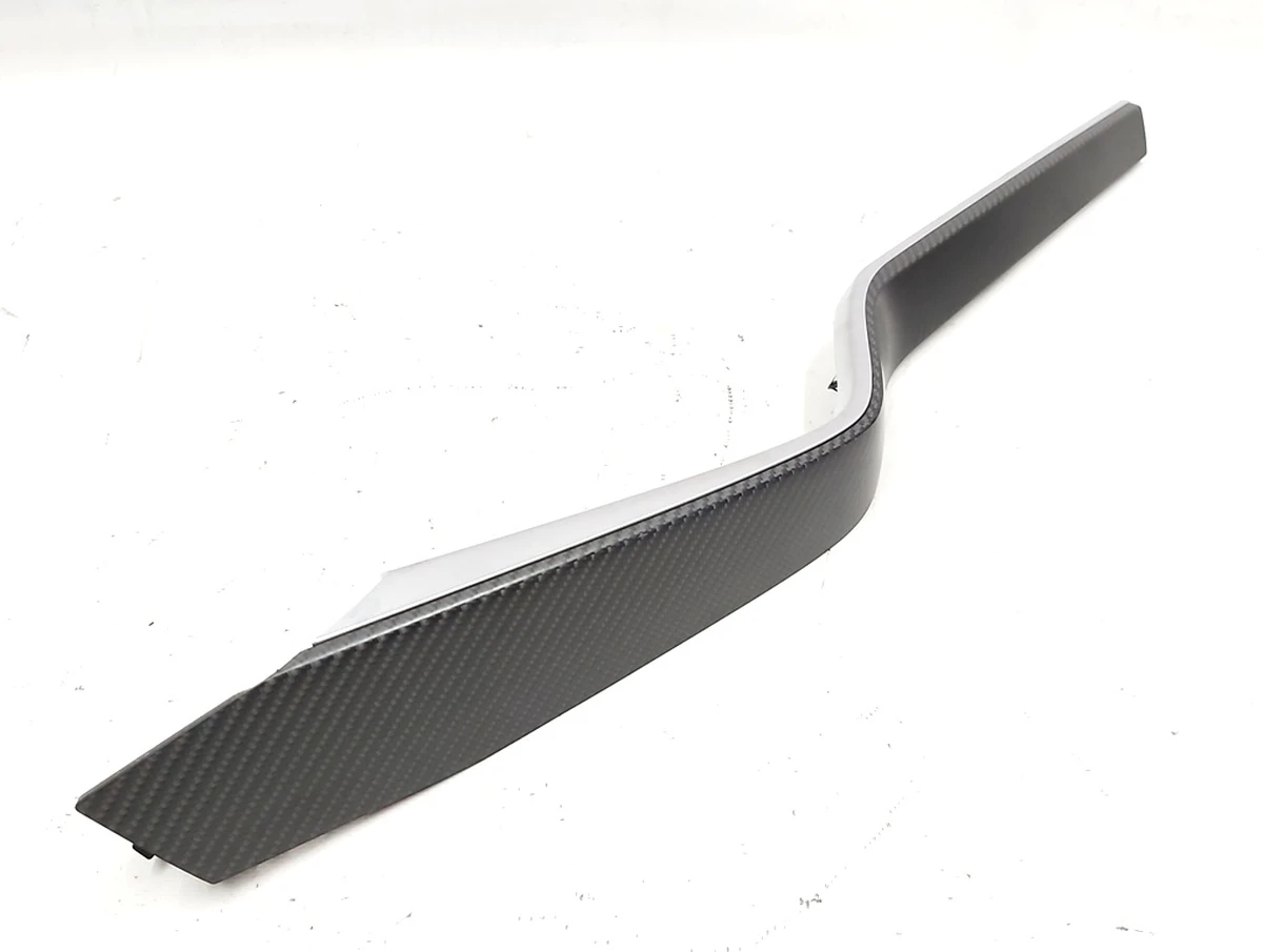 2 Накладка декоративная карты двери передней правой CARBON FIBER Tesla model X 1035812-11-B