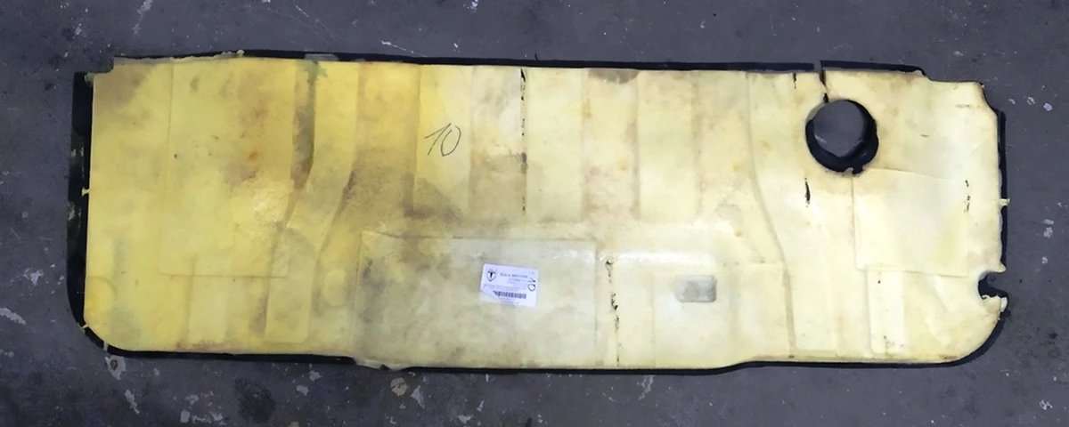 5 Теплошумоізолятор багажного відсіку задній Tesla model X 1035924-00-D