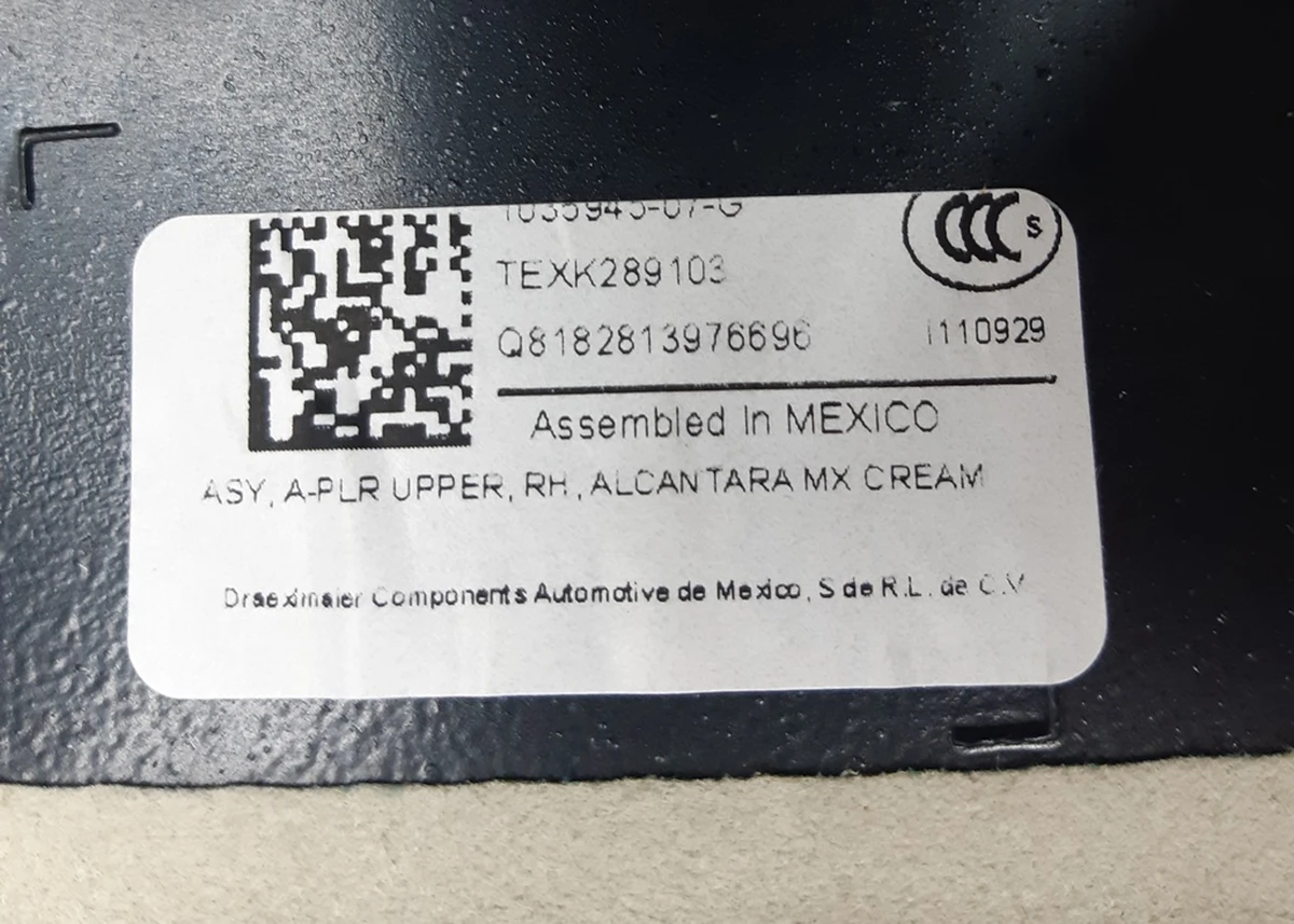 1 Облицювання стійки A верхня права NEW ALCAN CRM Tesla model X 1035945-07-G