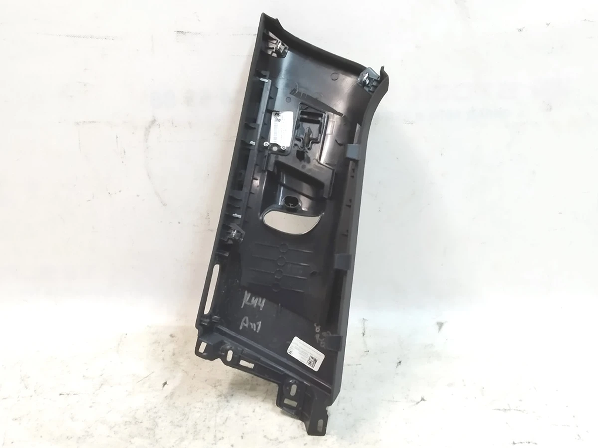 10 Облицювання стійки B верхня права ALCAN BLK Tesla Model X 1035954-04-F