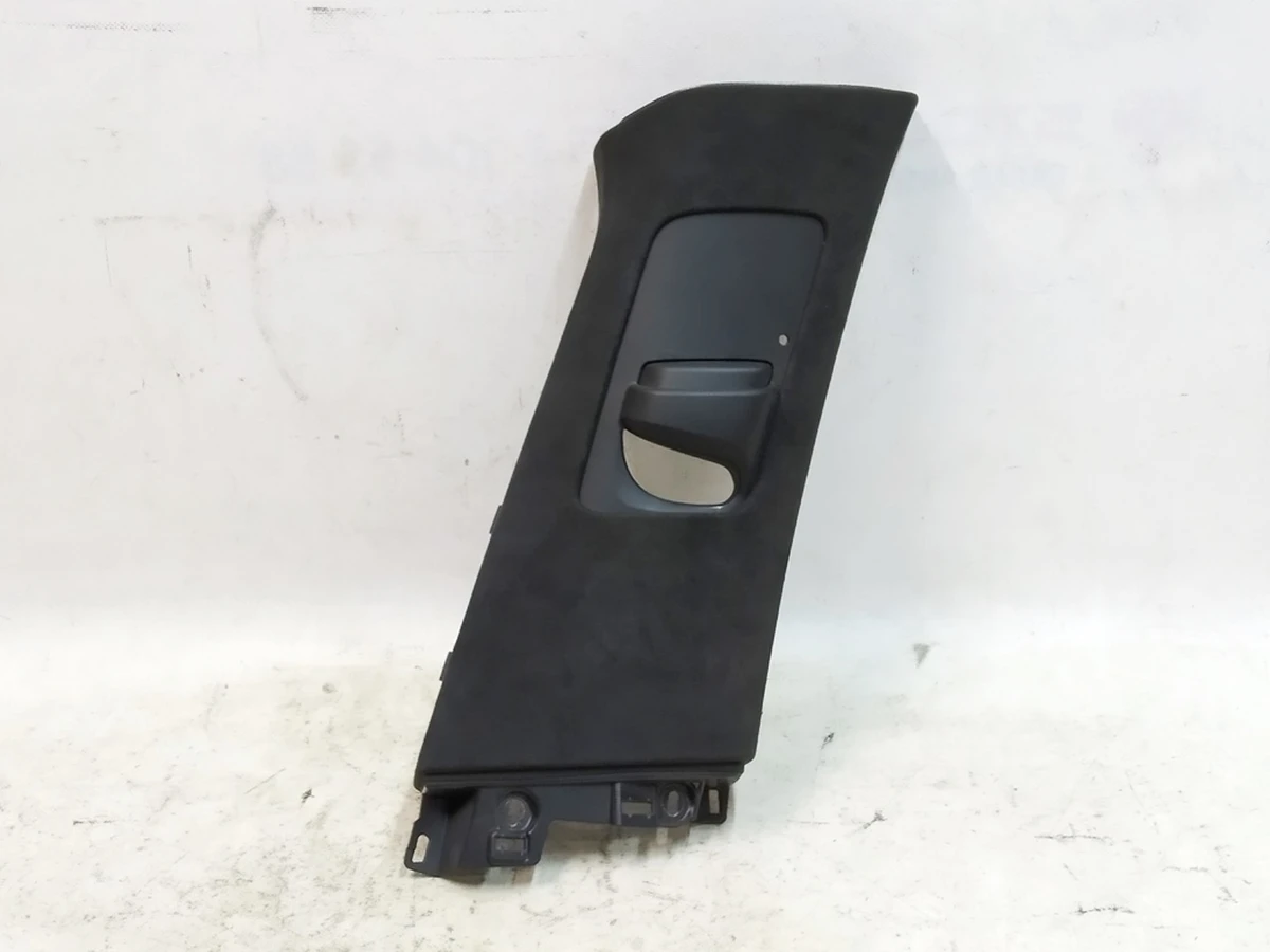 10 Облицювання стійки B верхня права ALCAN BLK Tesla Model X 1035954-04-F