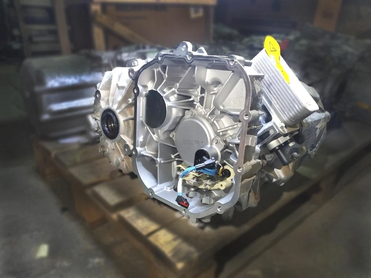1 Мотор передній без інвертору Tesla model S REST, model X 1134783-01-J