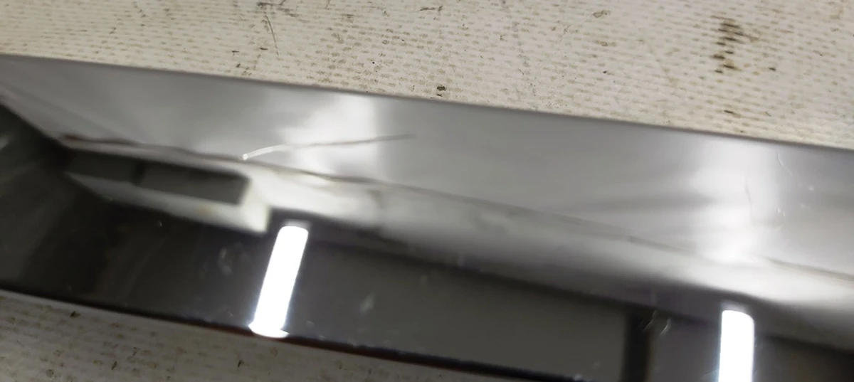 10 Хромована ручка (пластик) зовнішня передня/задня ліва (з пошкодженням) Tesla model S, model REST 1036479-00