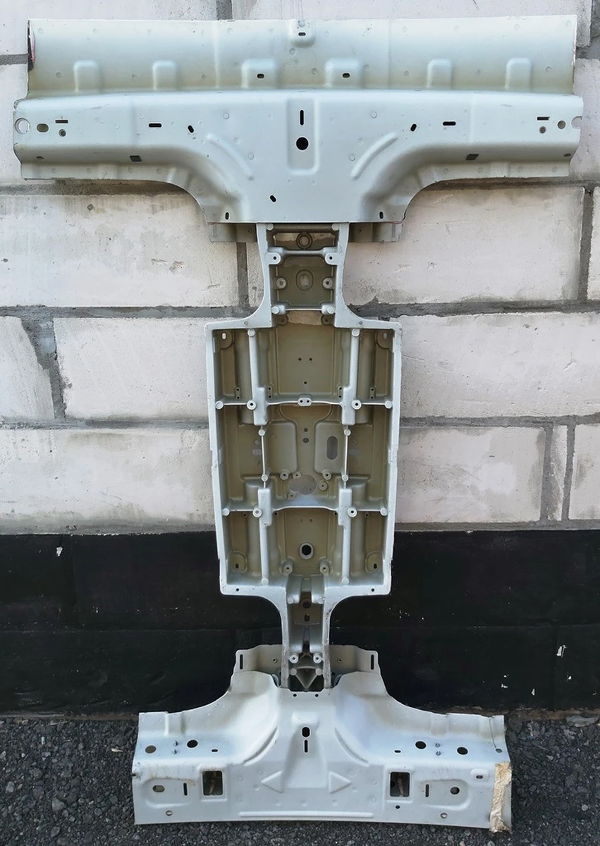 1 MODEL X CENTER SPINE ASSY (ridge) with additional fragments Tesla model X 1069459-S0-A