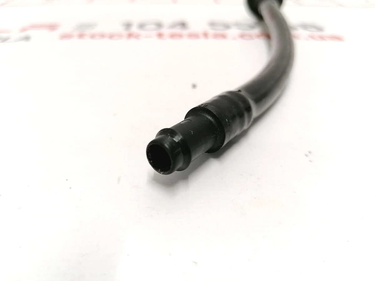 Трубка сливная дренажная электромагнитного порта зарядки Tesla Model X 1036596-00-A