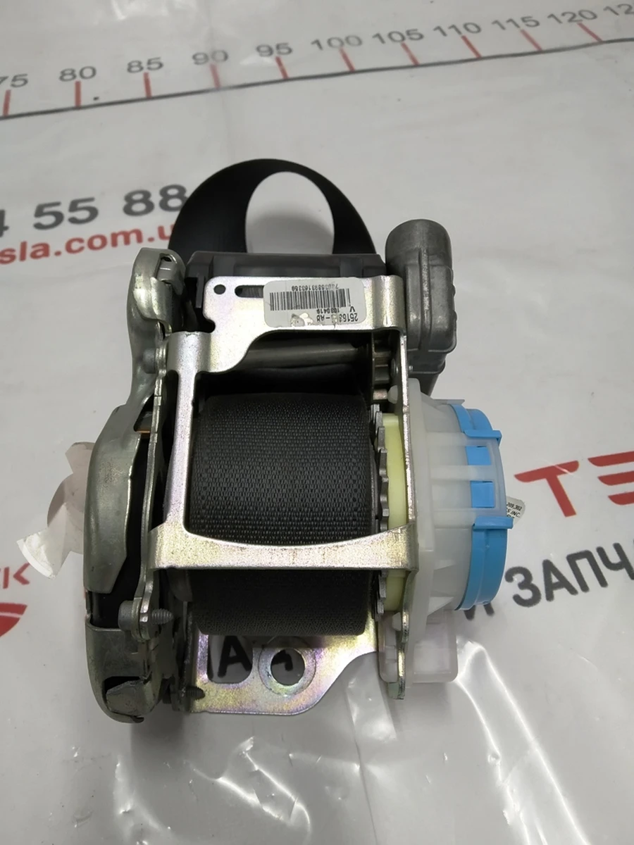 1 MX-LHD 1ST ROW RETRACTOR, TAN, DRIVER Tesla model X 1036732-05-E