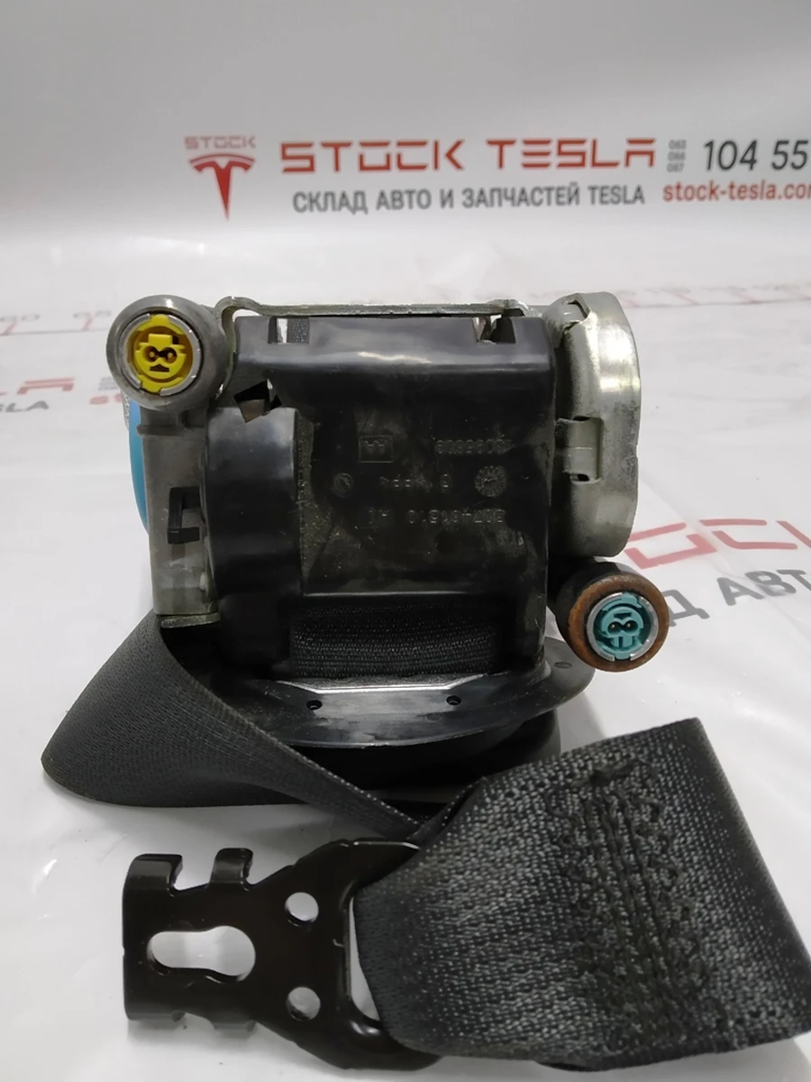 1 MX-LHD 1ST ROW RETRACTOR, TAN, DRIVER Tesla model X 1036732-05-E