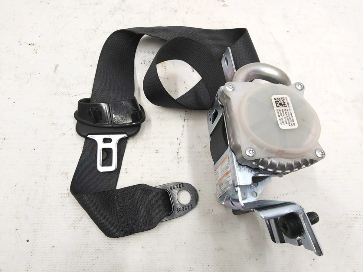 1 Ремінь безпеки 2-го ряду сидінь лівий (BLACK) Tesla model X 1036742-05-H