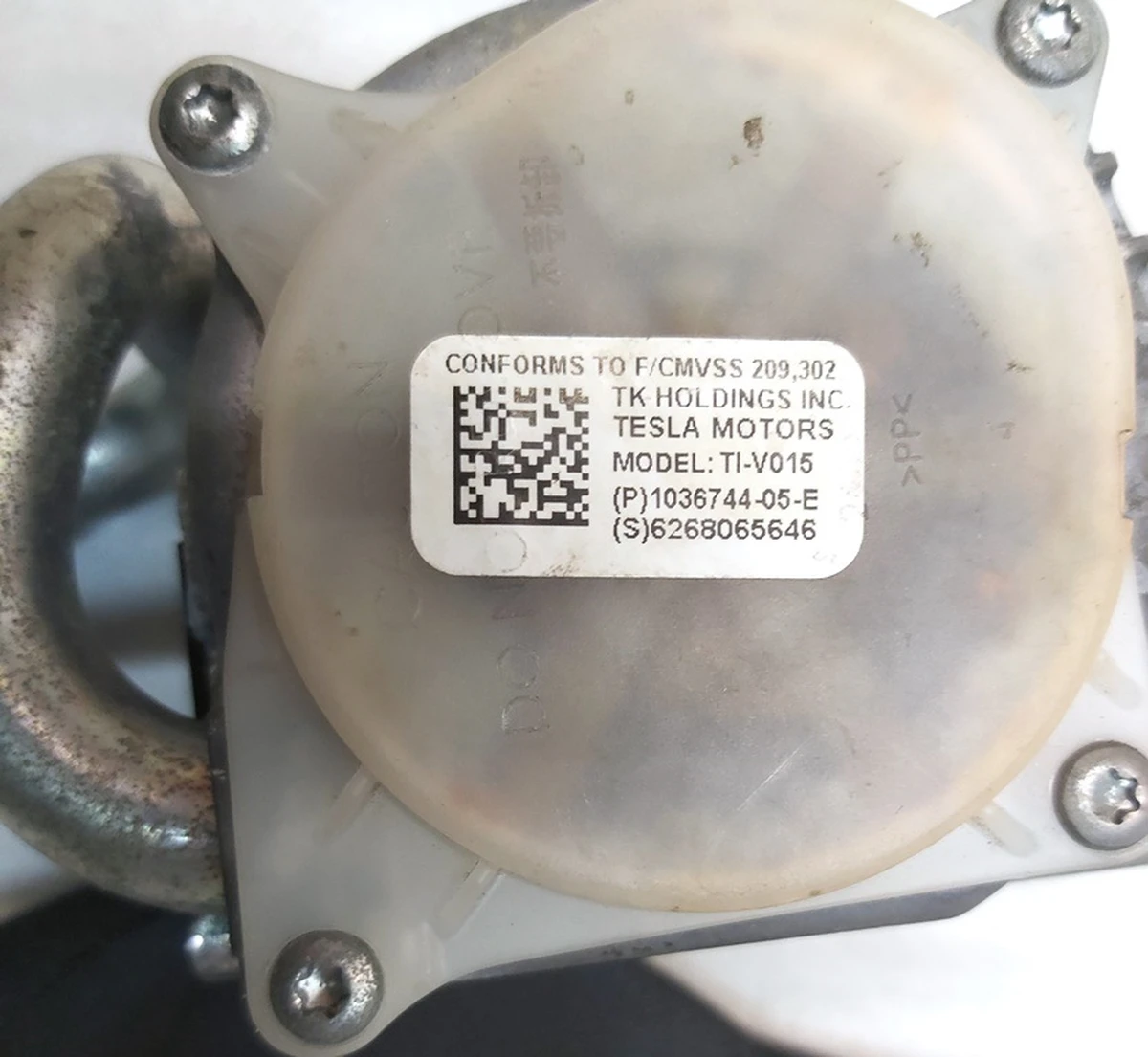 3 Ремінь безпеки 2-го ряду сидінь правий (BLACK) Tesla model X, model X Mar 2021 1036744-05-F