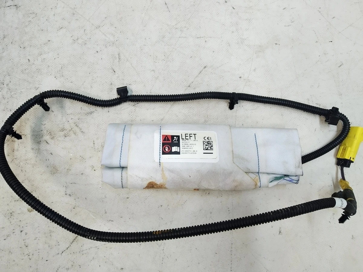 Подушка безпеки водійського сидіння (корозія) Tesla Model S REST, Model X 1036751-00-E