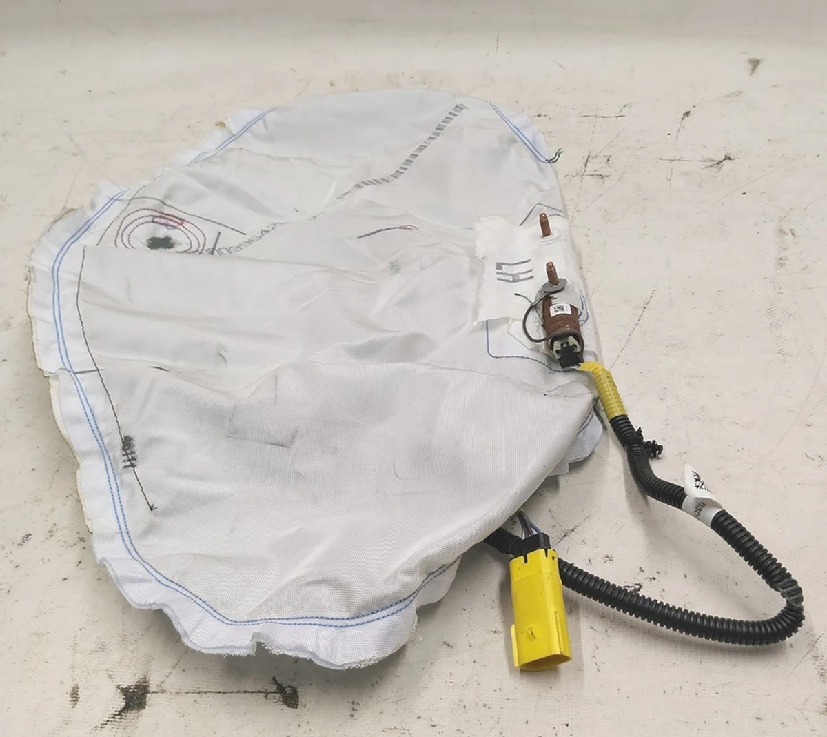 Подушка безопасности водительского сиденья под восстановление Tesla model S REST, model X 1036751-00-E