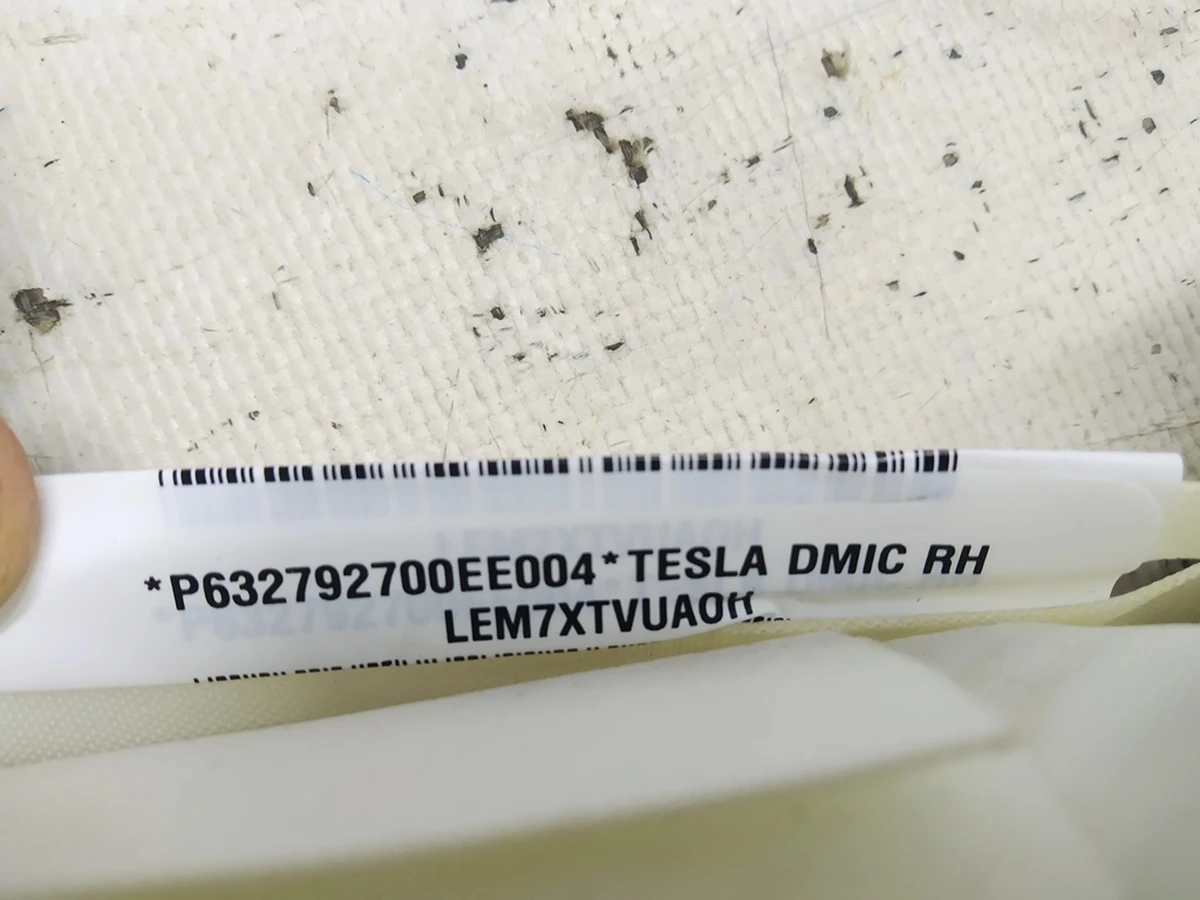 4 Подушка безпеки задня (шторка) другий ряд, права Tesla model X 1036760-00-H