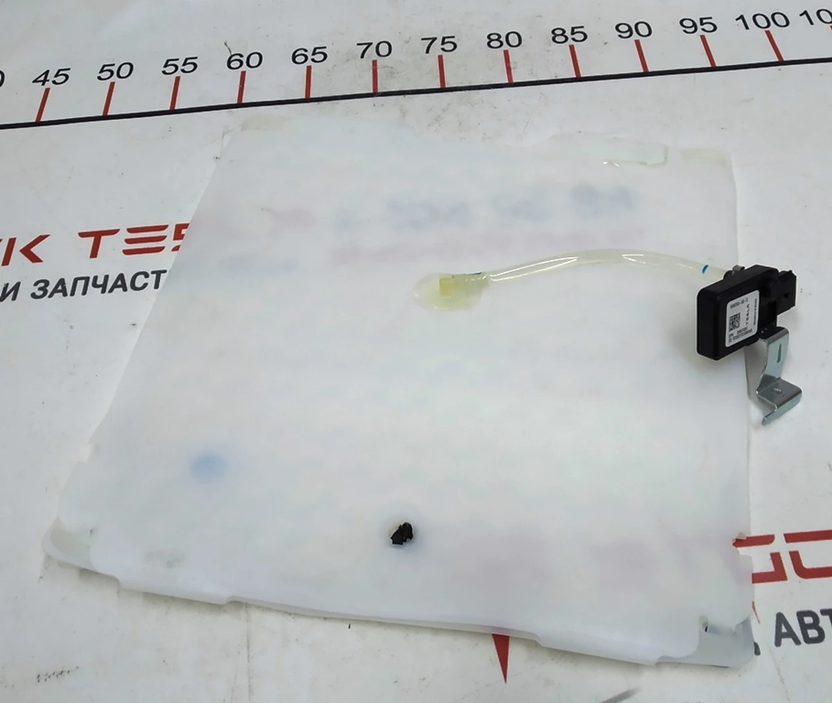 2 Датчик присутності сидіння пассажи некондиція Tesla model X, model S REST 9876524-03-A