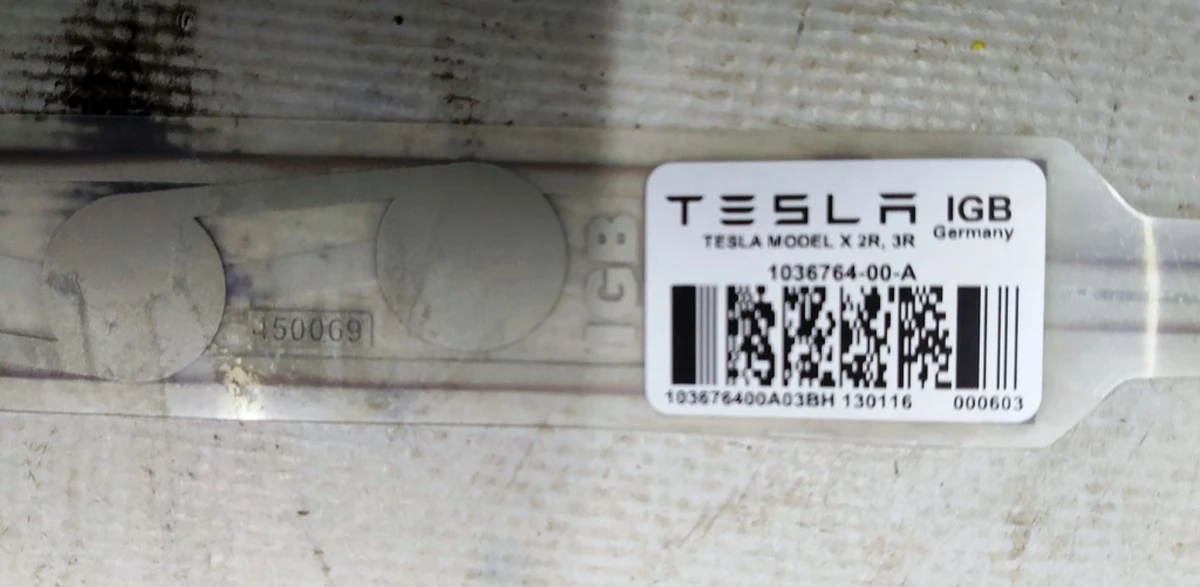 2 Датчик сидіння 2-го ряду Tesla model X 9876509-00-A