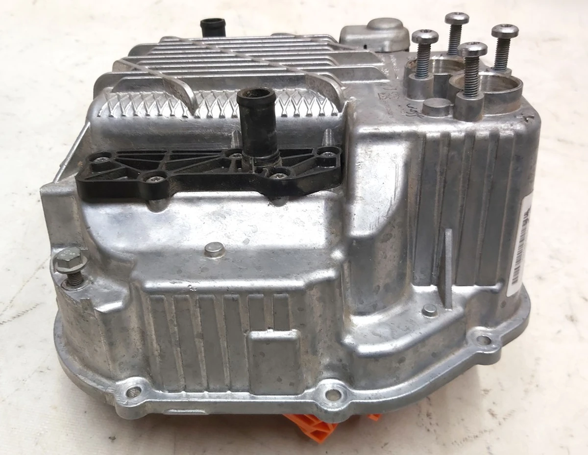 Інвертор двигуна заднього 3,0-150 REV01 ADC2 Tesla model S, model S REST, model X 1037000-00-F