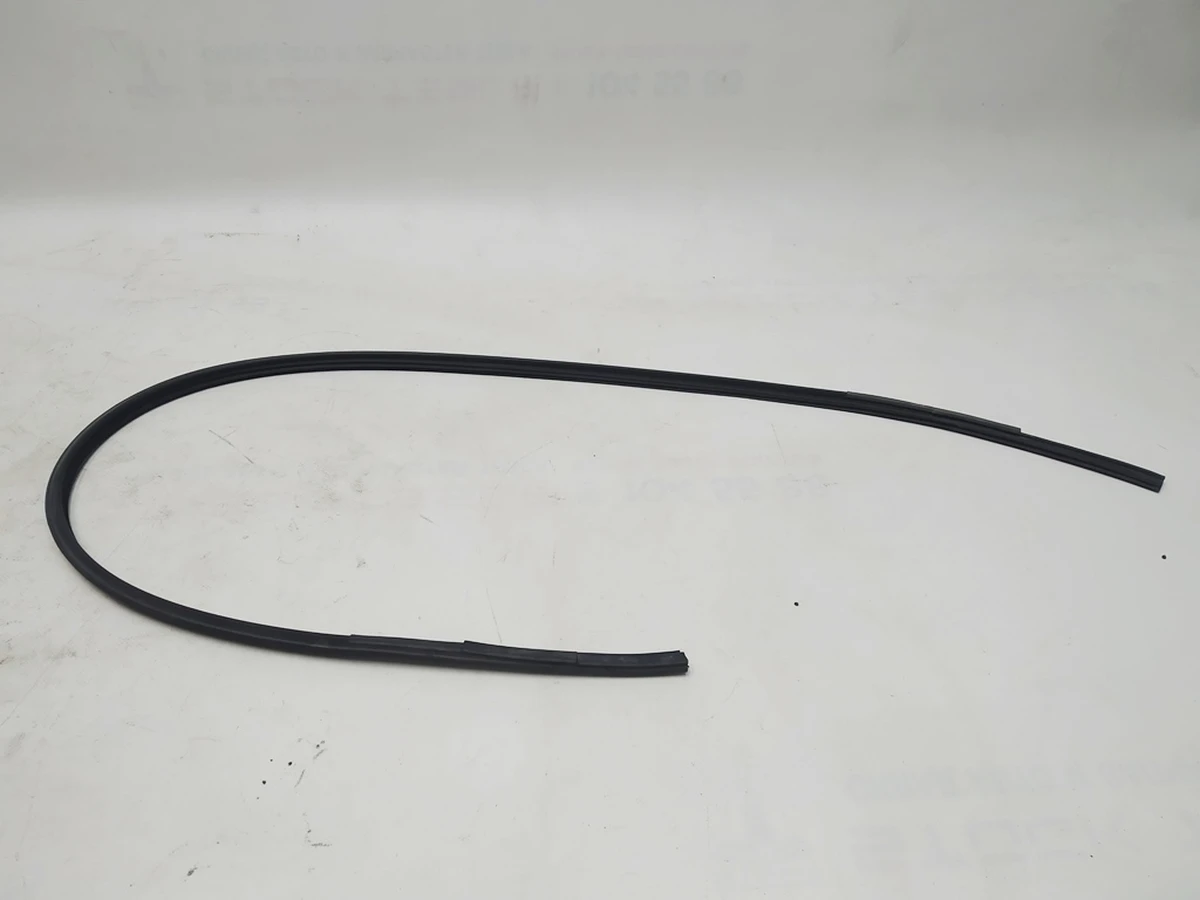 11 Ущільнювач даху (смуга) Tesla Model S, Model S REST 1037066-00-D