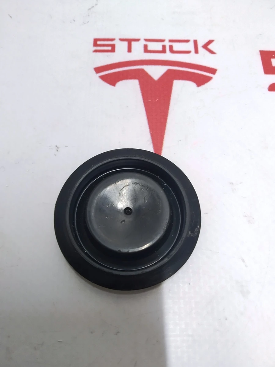 4 Заглушка пластикова днища автомобіля Tesla model S, model S REST 1037078-00-A
