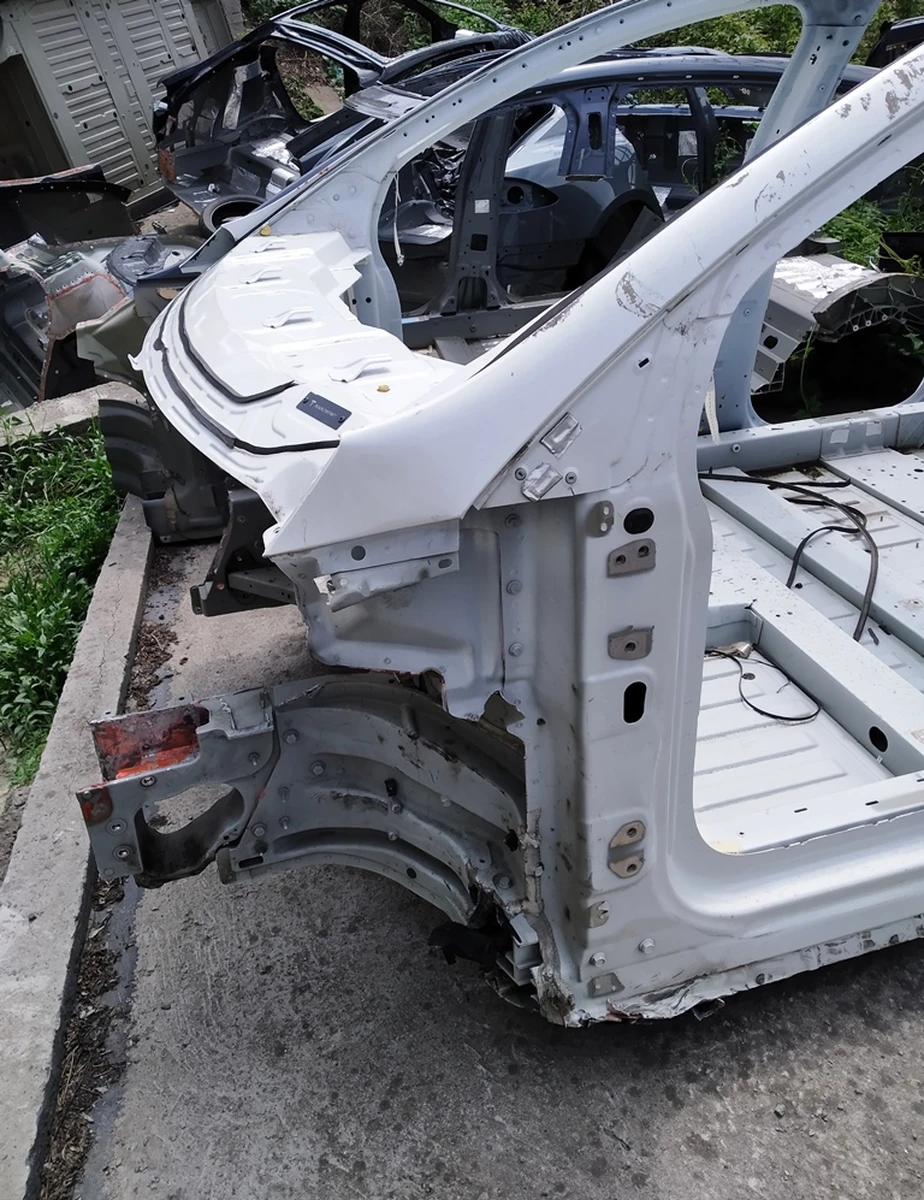 2 Quarter Front Left A-pillar (Front) Assy Tesla model X 1037216-S0-A