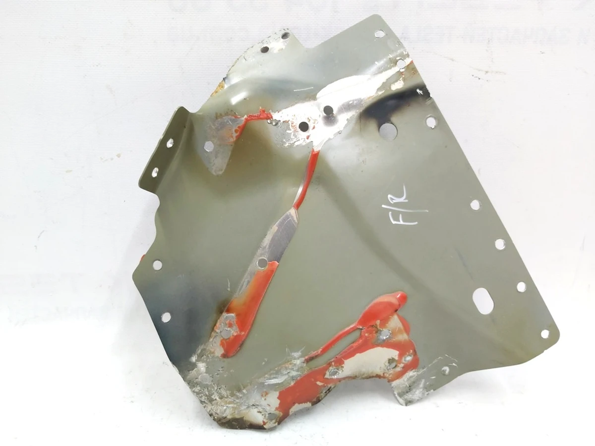 2 Front left inner quarter body panel Tesla model X 1037216-S0-A zv