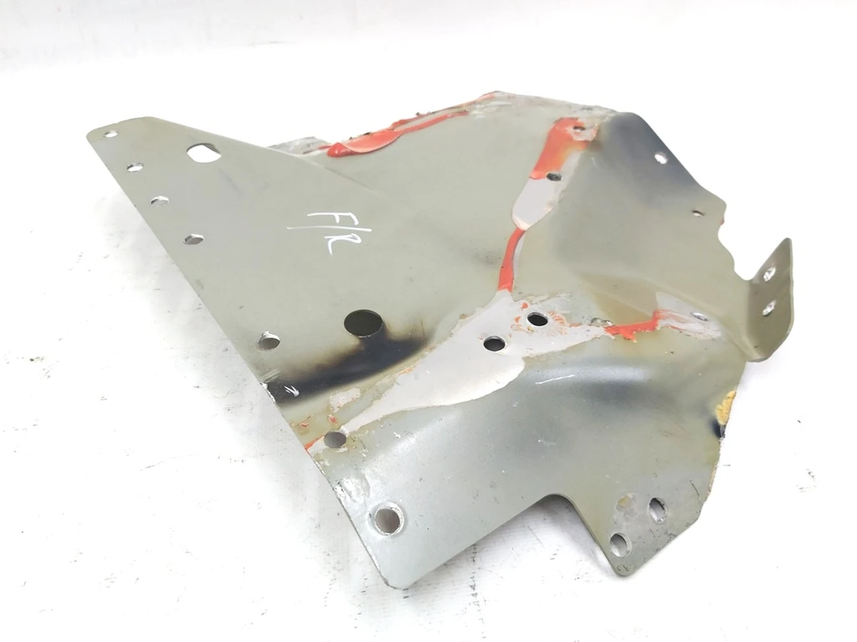 2 Панель кузова чверті передньої правої внутрішня Tesla model X 1037217-S0-A