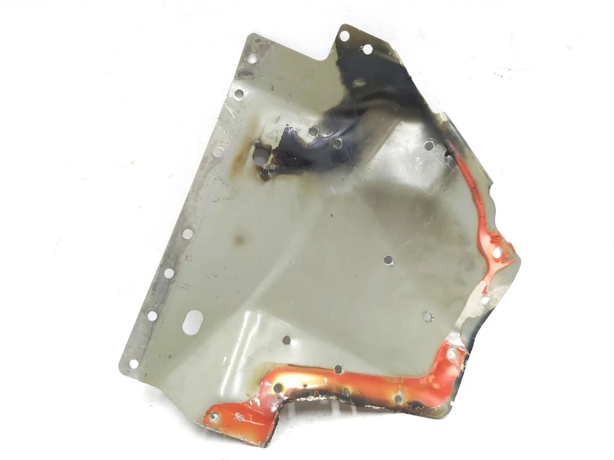 2 Панель кузова чверті передньої правої внутрішня Tesla model X 1037217-S0-A