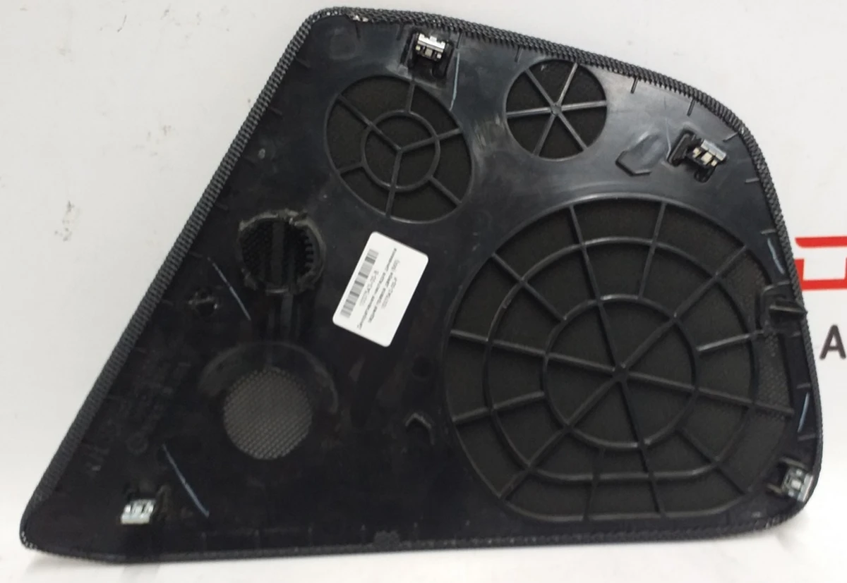 3 Декоративна накладка динаміка задніх правих дверей Tesla model X 1037542-00-F