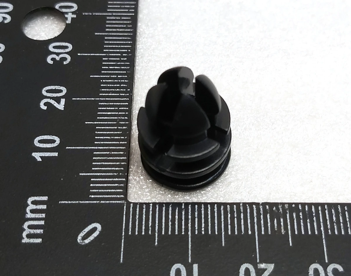 22 TRIM CLIP 8X2.5 BLACKTesla Model S REST, Model X 1038222-00-A