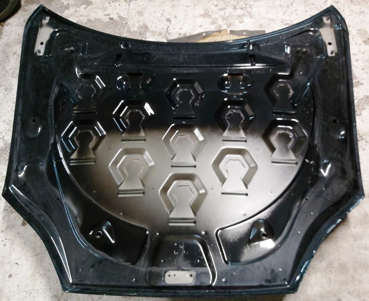 1 Капот (одна петля) AWD PBSB Tesla model S 1038384-S0-C