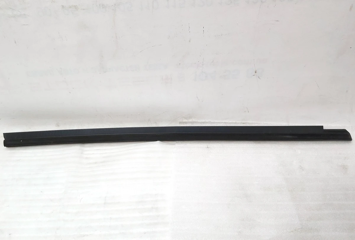 3 Молдинг зовнішній двері передньої лівої хром Tesla model S, model S REST 1038393-00-A