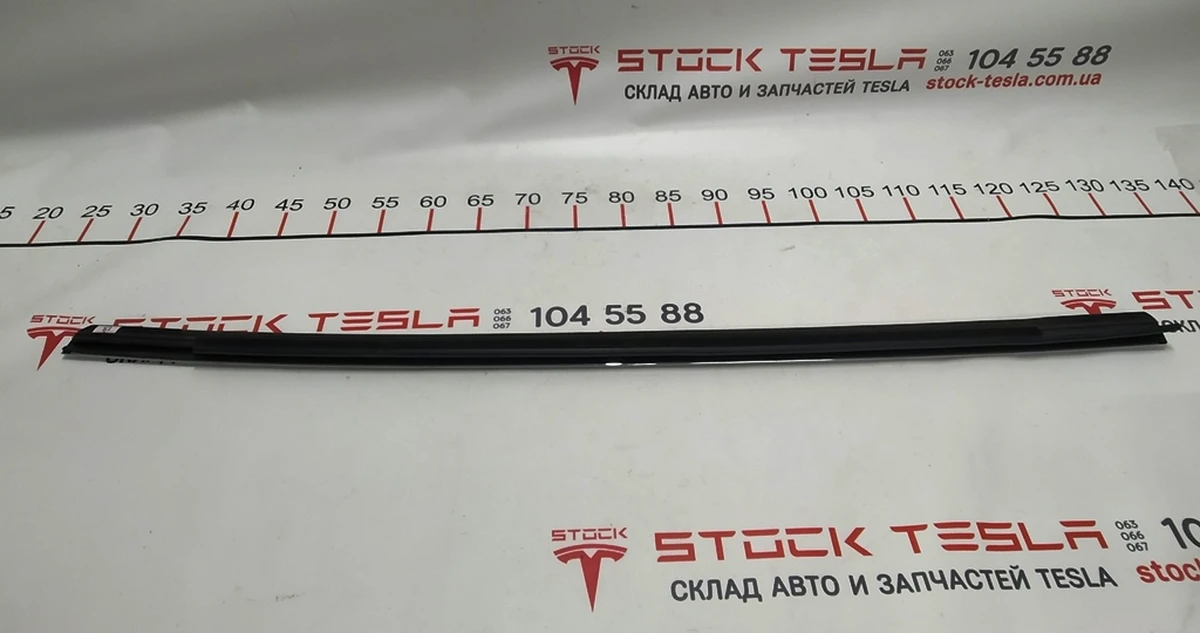 4 Молдинг зовнішній двері задніх лівих хром Tesla model S, model S REST 1038395-80-A