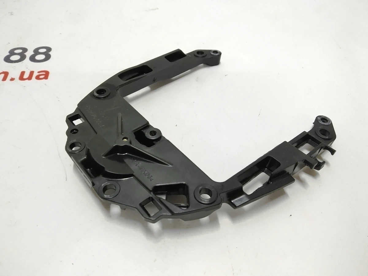 2 Кронштейн кріплення монокамери та дзеркала заднього виду Tesla model S, model S REST 1041486-00-C