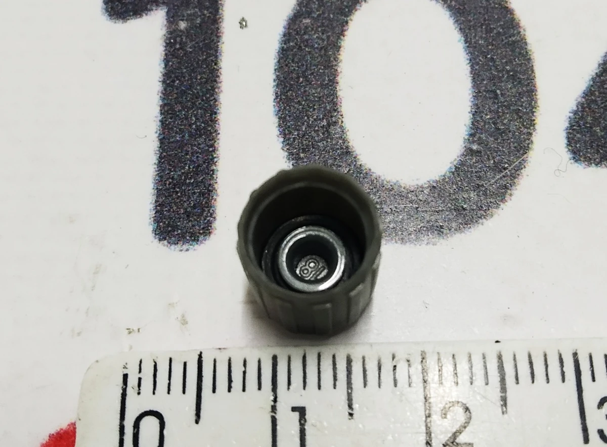 4 Колпачок датчика давления в шинах TPMS серебристый Tesla model X 3 S REST 1038973-00-A