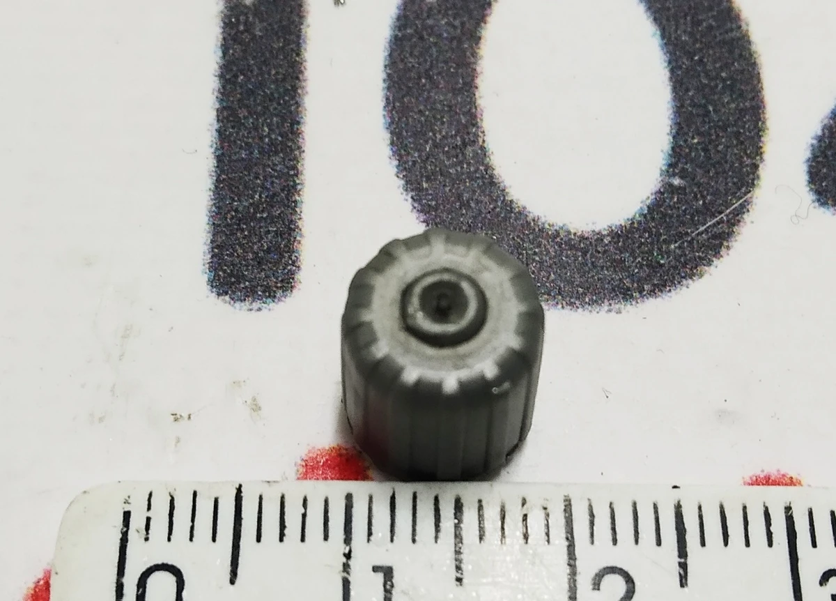 4 Колпачок датчика давления в шинах TPMS серебристый Tesla model X 3 S REST 1038973-00-A