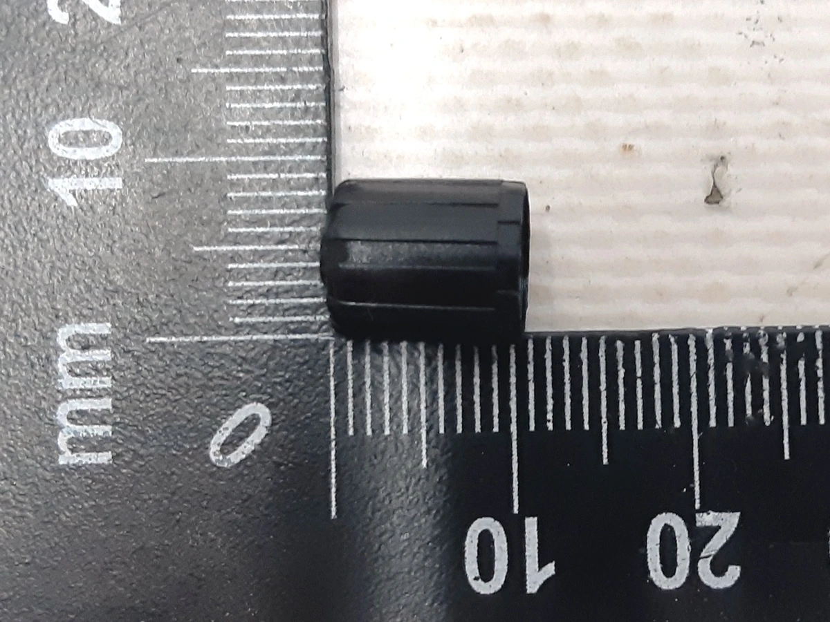 4 Колпачок датчика давления в шинах TPMS черный Tesla model X 3 S REST 1038975-00-A