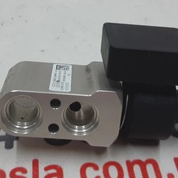 Battery cooler valve Tesla model S REST, Tesla model X 1039040-00-G