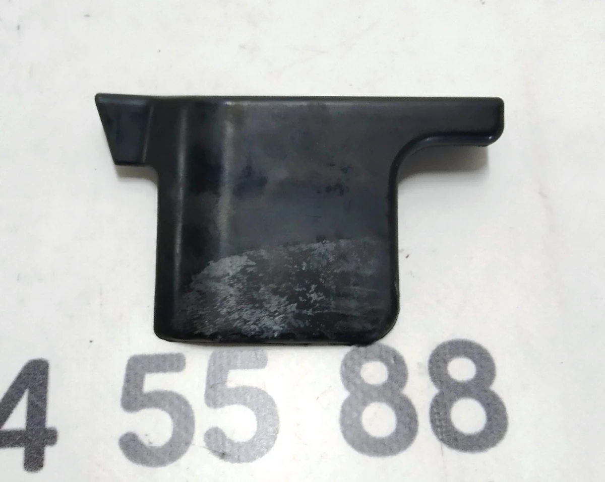 8 Ущільнювальна гумка дверна ліва Tesla model S, model S REST 1039364-00-A