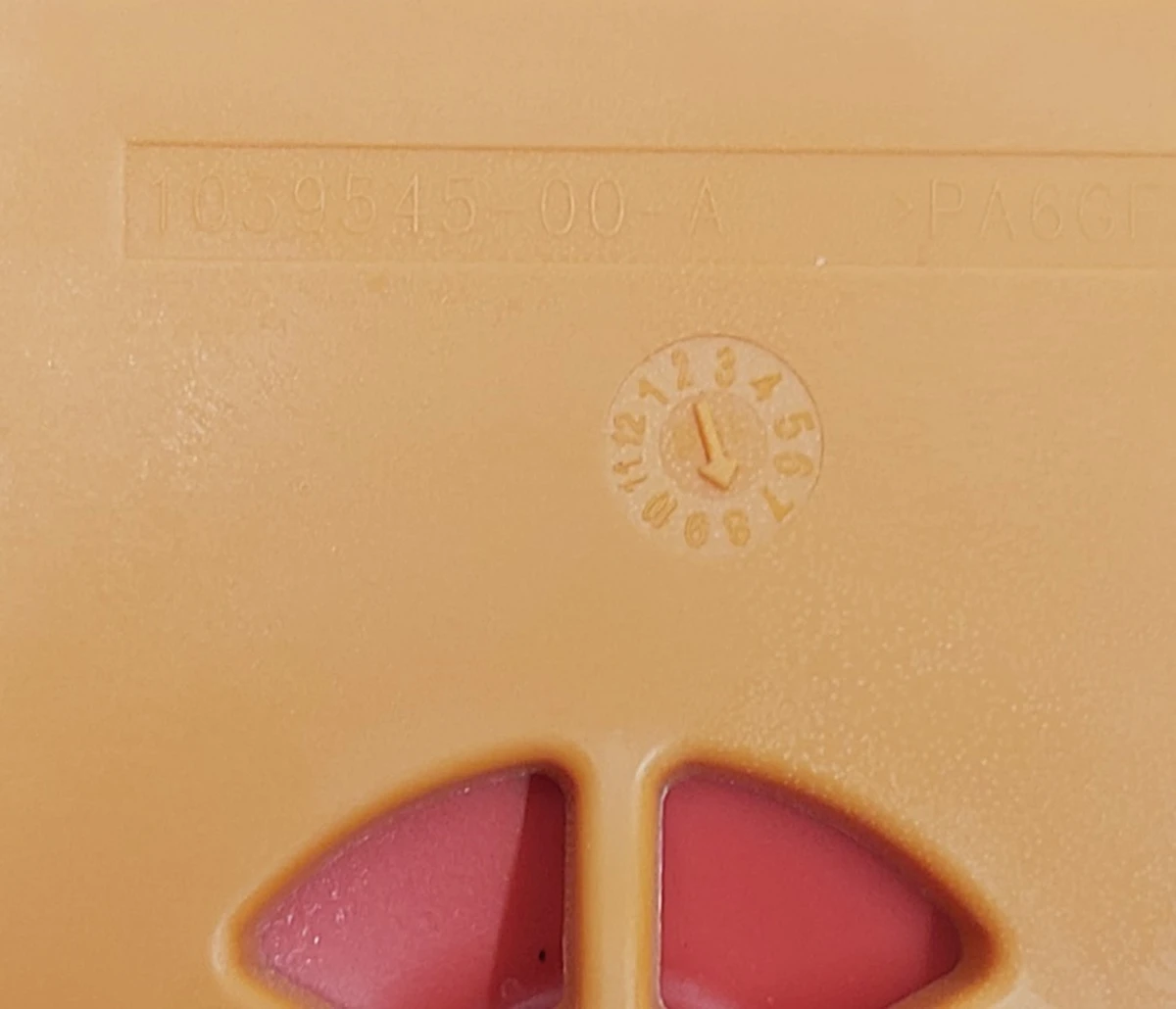 1 Кришка вентиляції основної батареї пластик Tesla model S REST, Tesla model X 1039545-00-A