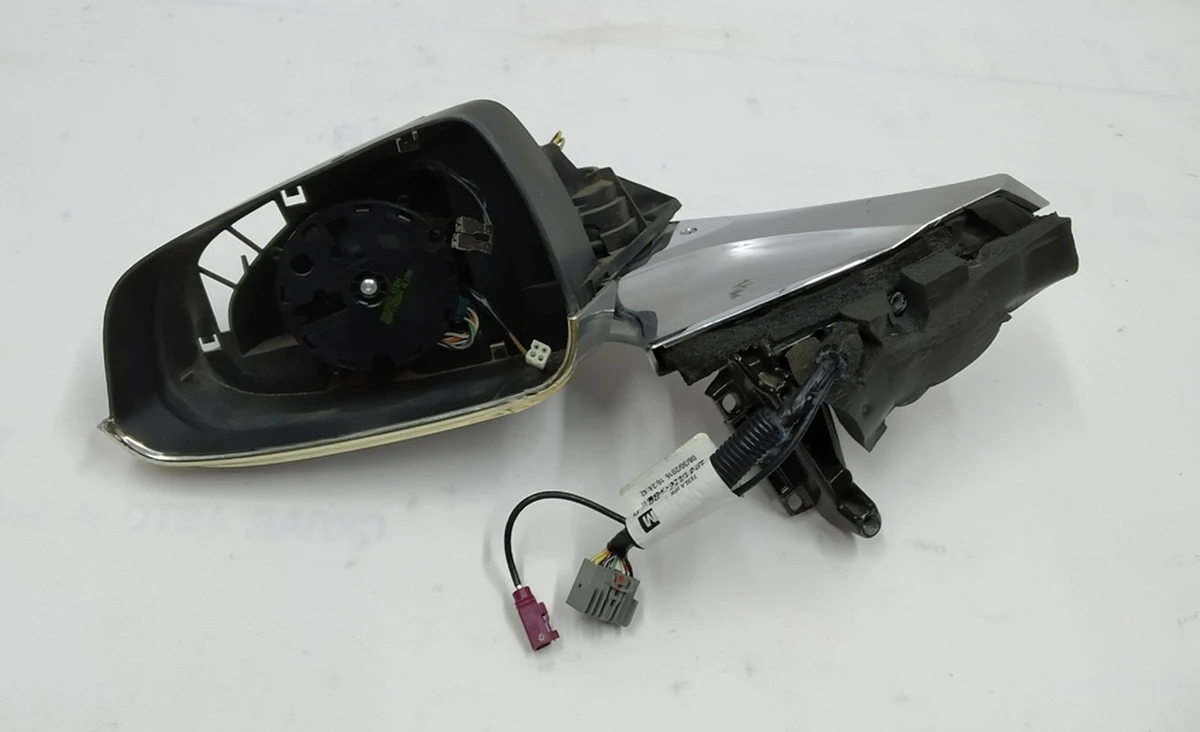 1 Exterior left mirror PREMIUM assembly (without mirror element and top trim) Tesla model S, model S REST 1041317-00-G