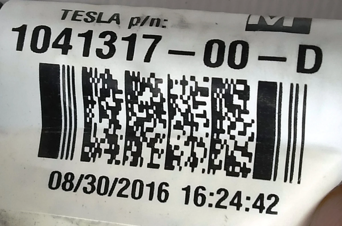 1 Exterior left mirror PREMIUM assembly (without mirror element and top trim) Tesla model S, model S REST 1041317-00-G