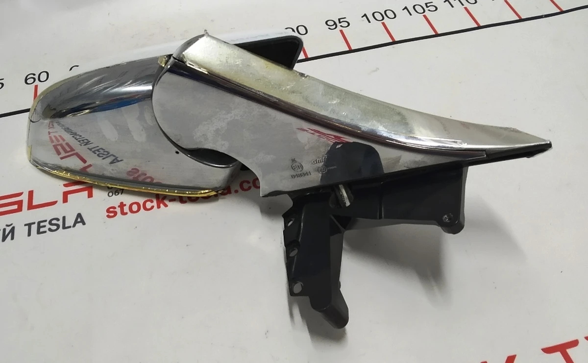 3 Зеркало наружное правое PREMIUM (без зеркального элемента, с повреждением)с автоскладыванием Tesla model S, model S REST 1041318-00-G
