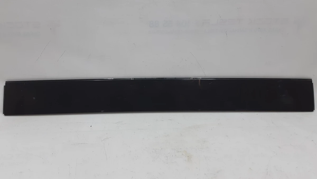 18 Панель зовнішня даху передня поперечна з пошкодженням Tesla Model X 1041362-00-J