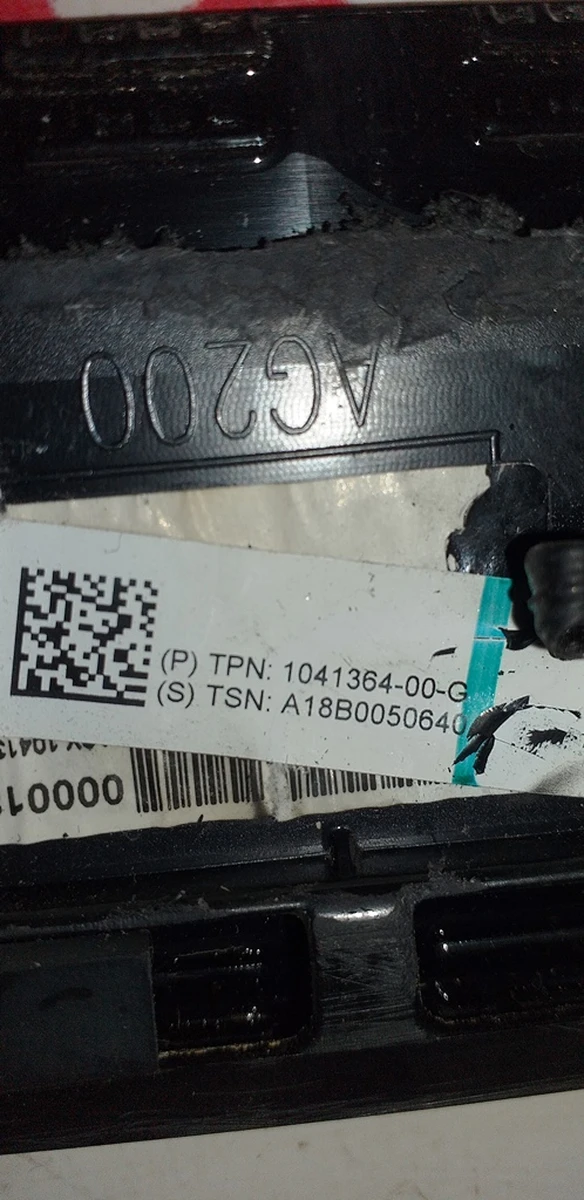 23 Панель зовнішня даху задня поперечна Tesla model X 1041364-00-G