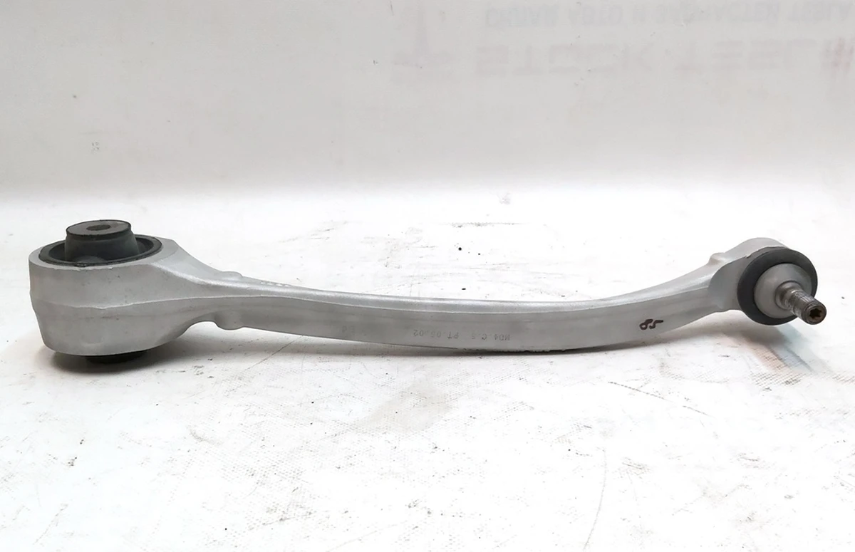 6 Рычаг нижний продольный левый нового образца (банан) до 2018 Tesla model S, model S REST, model X 1041570-00-B